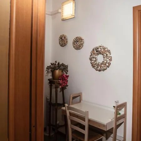 Priscilla Nel Golfo Delle Meraviglie Pensionat La Spezia